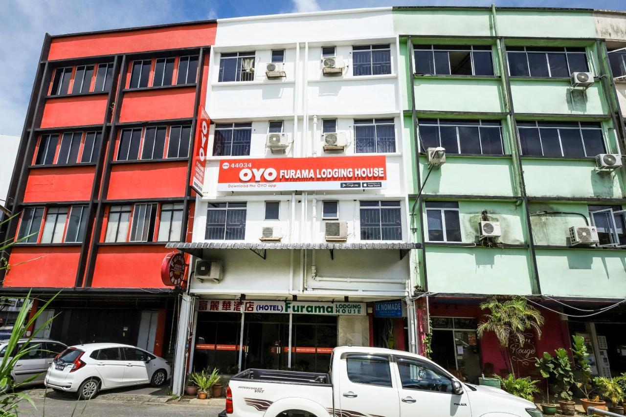 Oyo 44034 Furama Lodging House Kuching Exteriör bild